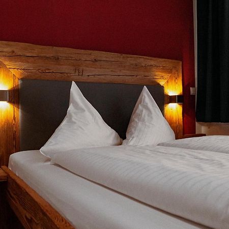Hotel Almwirt Haar  Ngoại thất bức ảnh
