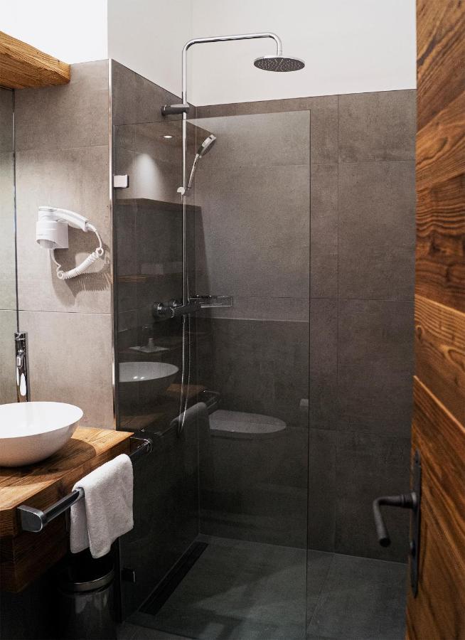 Hotel Almwirt Haar  Ngoại thất bức ảnh