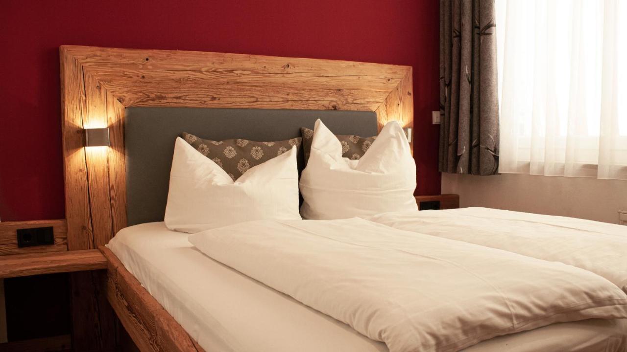 Hotel Almwirt Haar  Ngoại thất bức ảnh