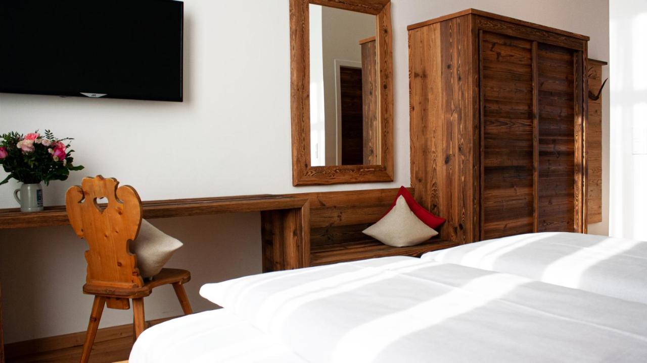 Hotel Almwirt Haar  Ngoại thất bức ảnh
