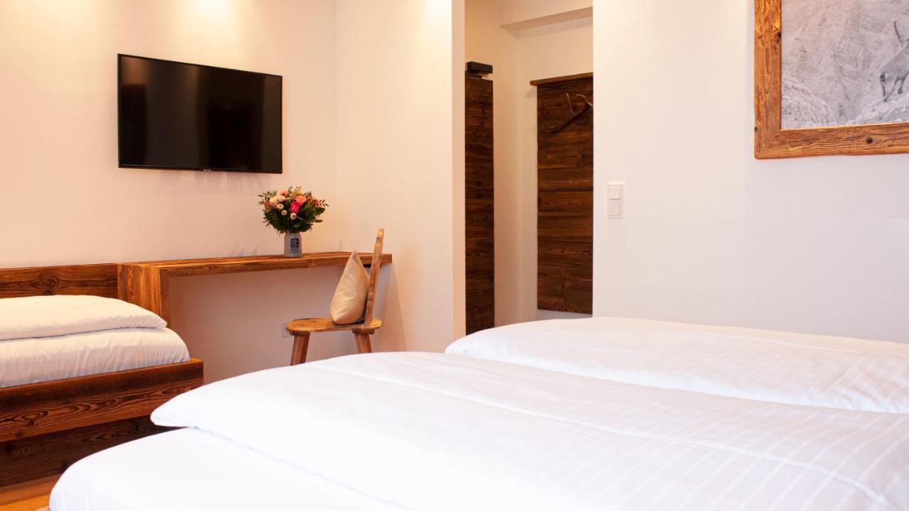 Hotel Almwirt Haar  Ngoại thất bức ảnh